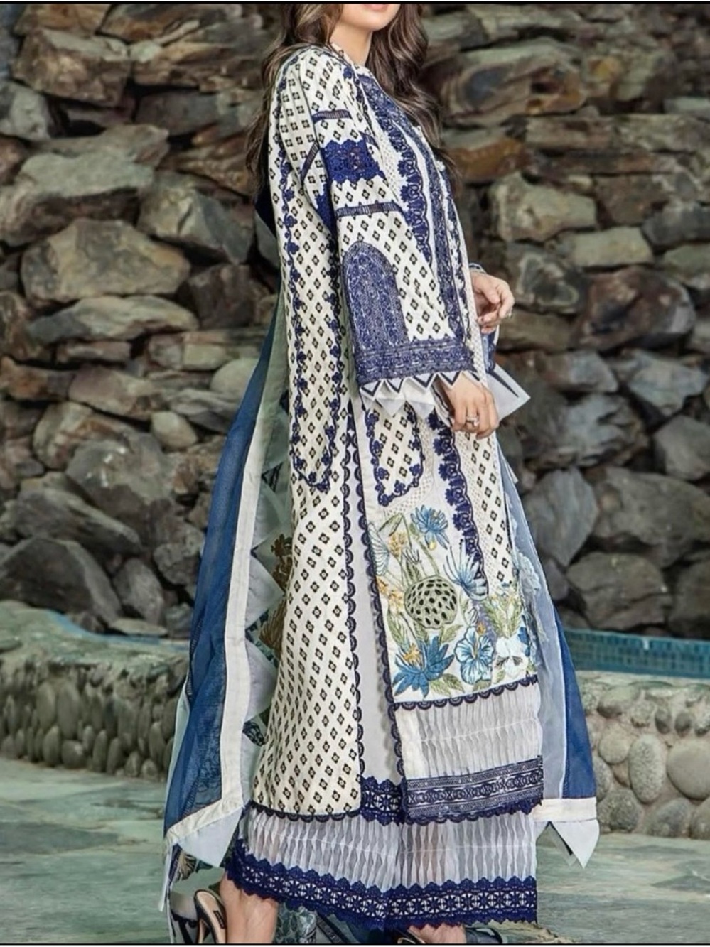 Embroidered Blue & White Floral luxury Lawn Dress Pakistani Indian